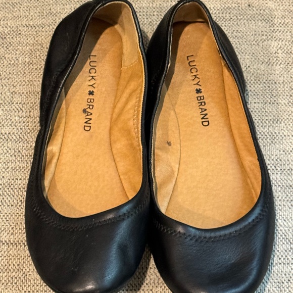 Lucky Brand Black Leather Flats Womens size 7 - Picture 6 of 6
